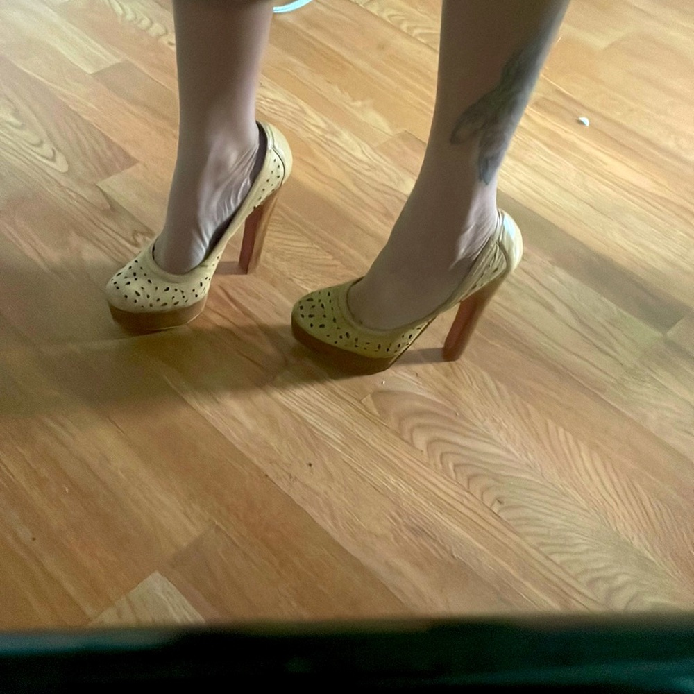 Size 8 nude